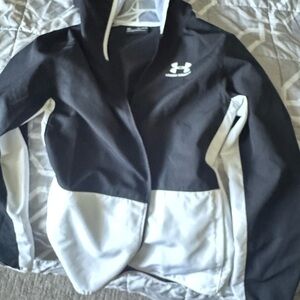 Under armor youth XL black and white windbreaker